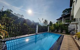 De Paris A Kandy